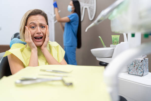 Best Emergency Tooth Extraction  in Somerton, AZ